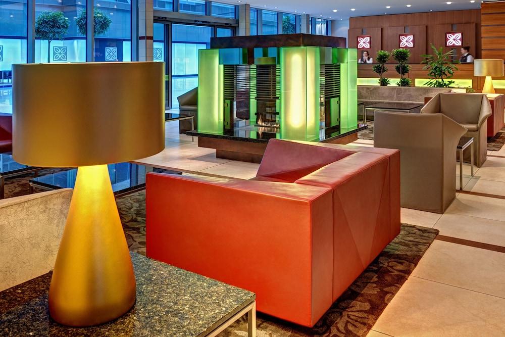 Hilton Garden Inn Frankfurt Airport Frankfurt am Main Eksteriør bilde Interior of the hotel