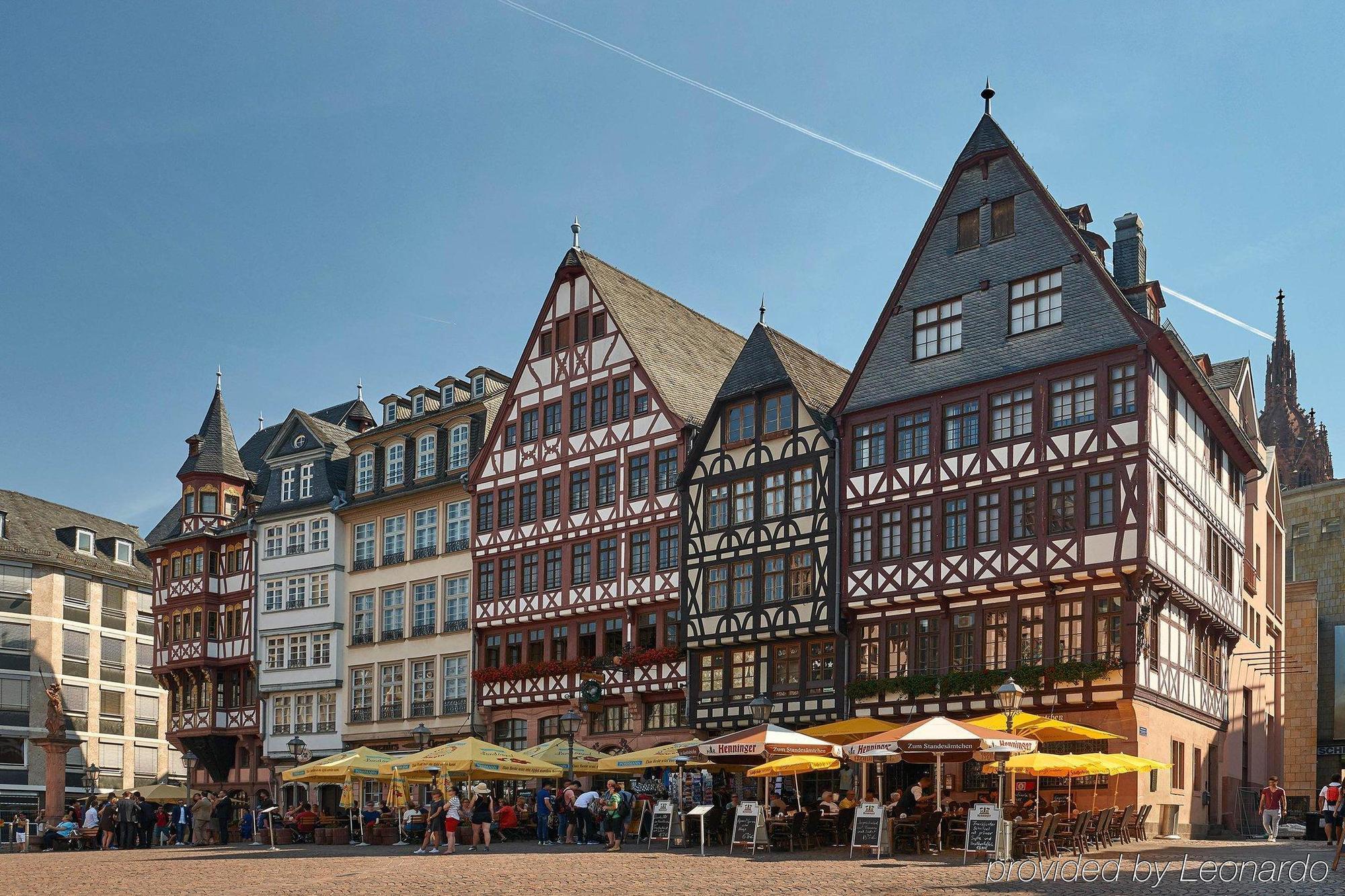 Hilton Garden Inn Frankfurt Airport Frankfurt am Main Eksteriør bilde The old town of Trnava